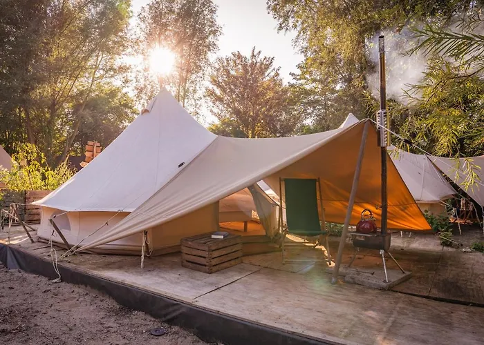 Rostig Glamping Kedichem