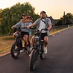 אוהל מפואר Rostig *